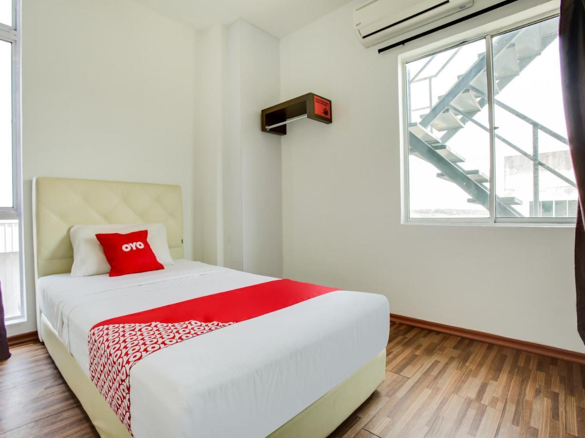 Hotel Oyo 89617 Selesa View à Bukit Gambir Extérieur photo